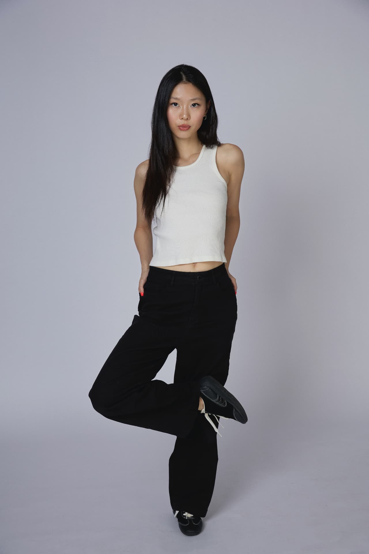Minshan in a creative studio shoot